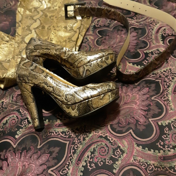 Gold Tone Snake Patterned Bundle - Picture 6 of 6